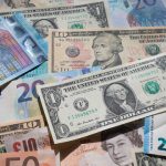 سقوط ارزهای جهانی با رکود اقتصادی